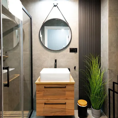 Ostoja Parku Narodowego, Sun & Snow Szklarska Poręba