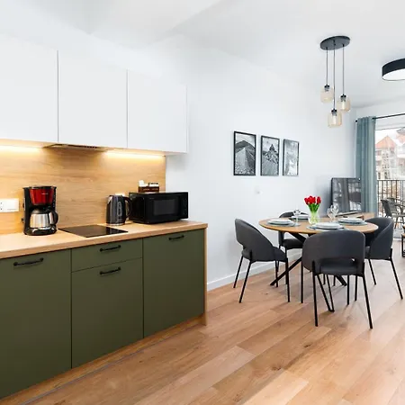 Ostoja Parku Narodowego, Sun & Snow