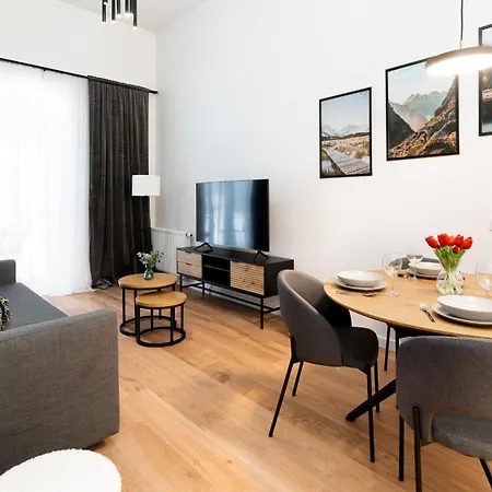 Ostoja Parku Narodowego, Sun & Snow *